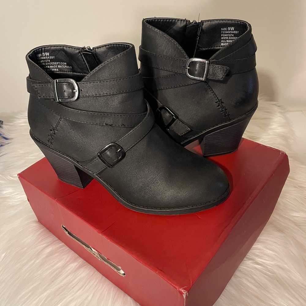 Jessica Cline Black Angle Boots, Size 8.5